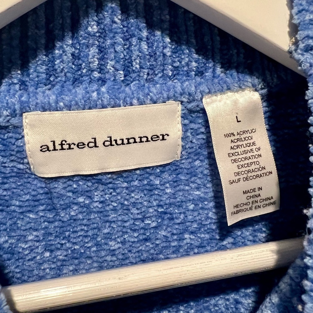 Vintage Alfred Dunner Soft Floral Embroidered Sweater - Picture 2 of 3